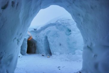 Iglu Übernachtung in den Alpen