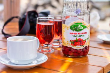 Armenien & Georgien Roadtrip Route, Reisevorbereitung und Tipps - Trinken Armenien