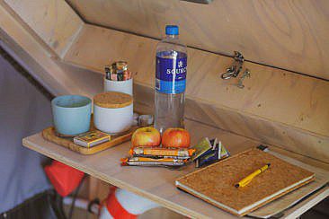 Floating Lodge Floß Fort Uitermeer