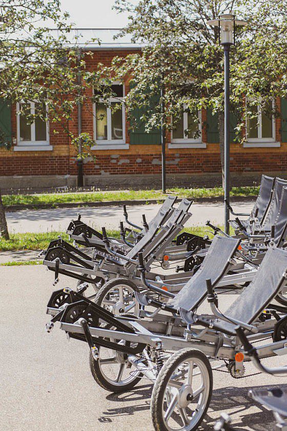 Zwei- und Vierräder von Radalb