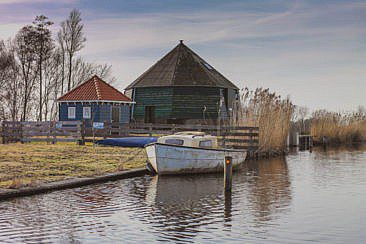 Mikroabenteuer Floßurlaub in der Wildnis bei Amsterdam